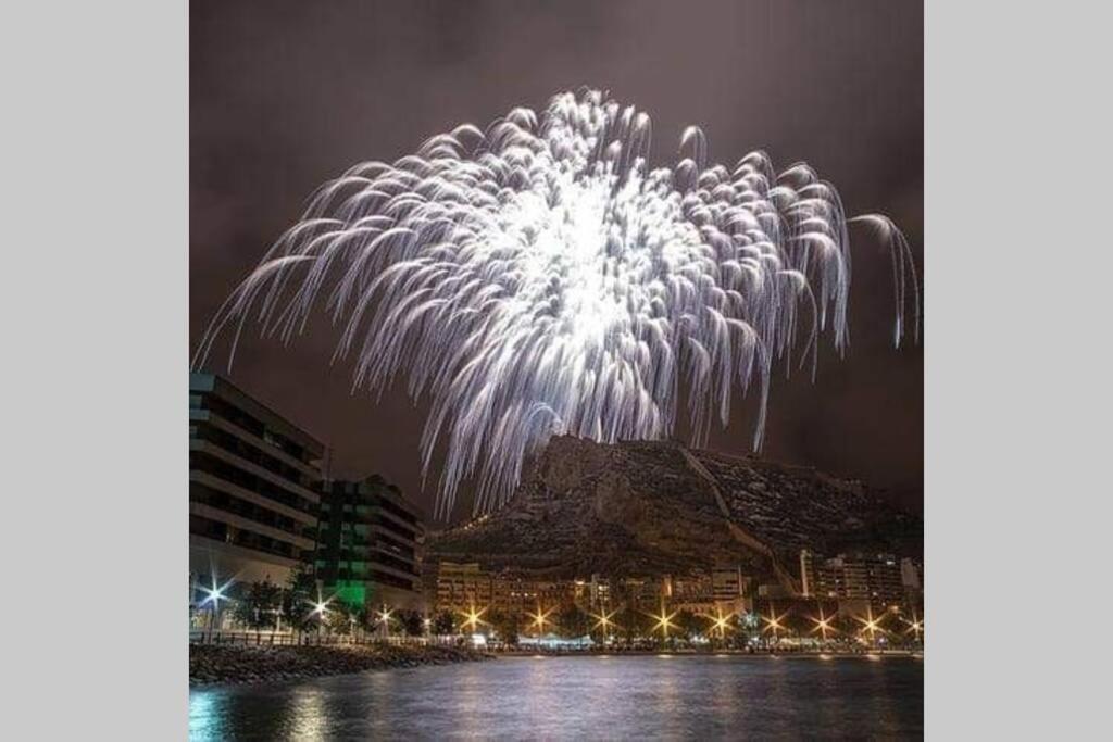 Apartamento Con Vistas Al Mar El Campello Bagian luar foto
